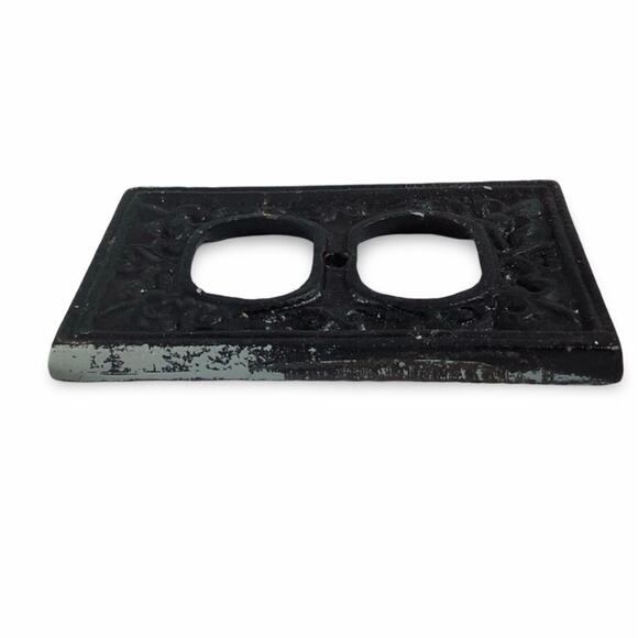 Black Fleur-De-Lis Cast Iron Outlet Cover - Picture 4 of 6
